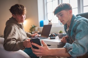 teen transition challenges during divorce